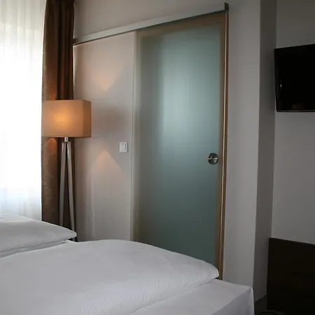 Hotel Parqéo Im A66