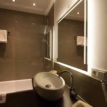 Parqeo Im A66 3* Gelnhausen