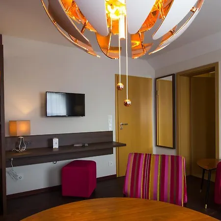 Otel Parqeo Im A66