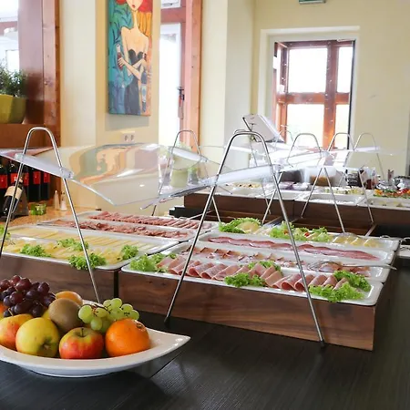 Parqeo Im A66 Hotell Gelnhausen