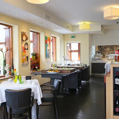 Parqeo Im A66 Hotell Gelnhausen