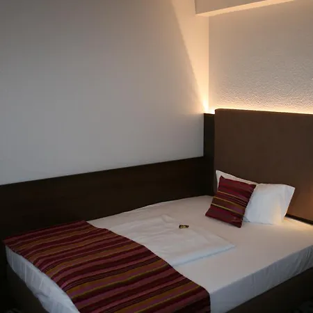 Hotell Parqeo Im A66 Gelnhausen